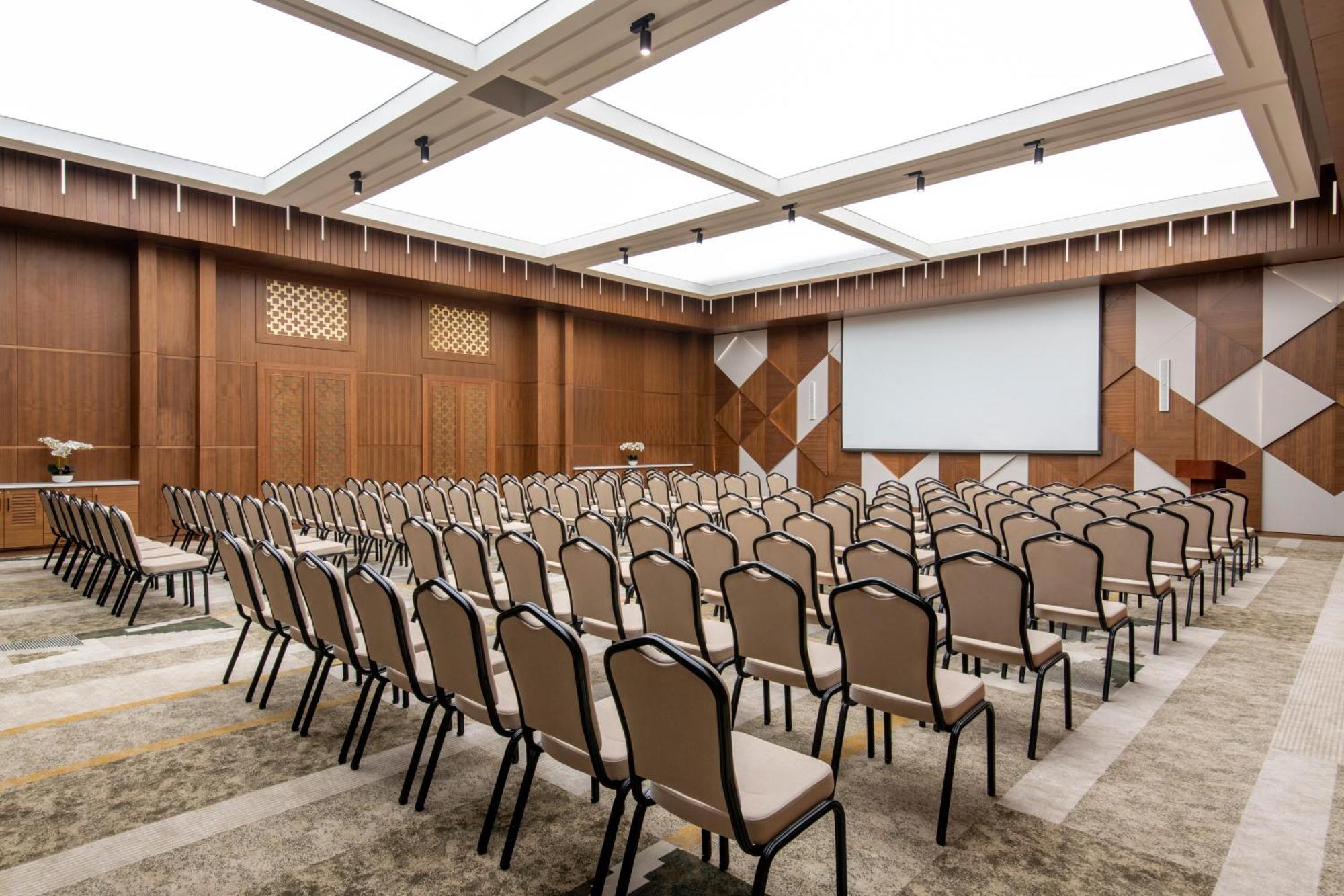 Swissotel Living Dschidda Exterior foto The main conference hall