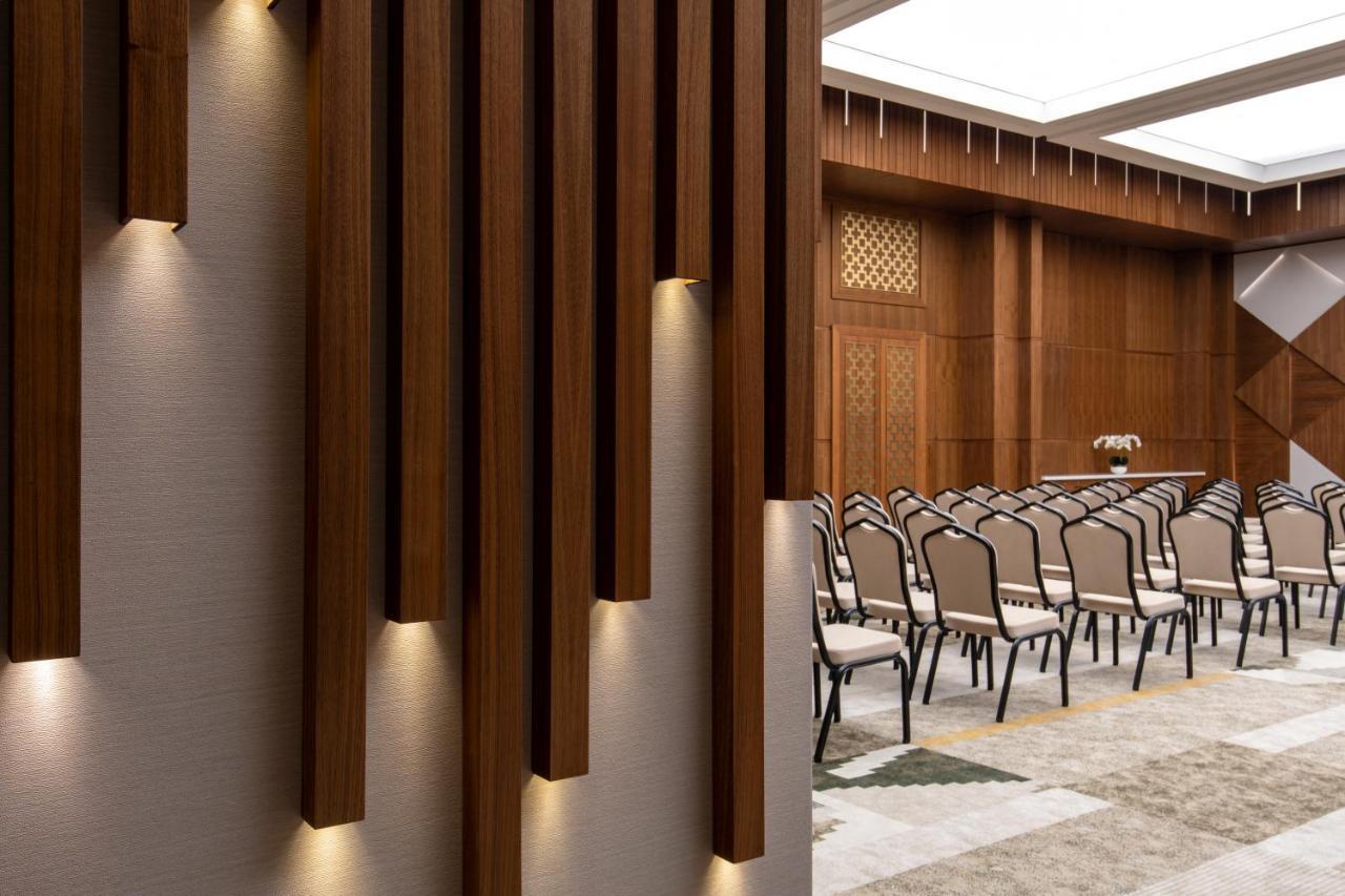 Swissotel Living Dschidda Exterior foto The interior of the main conference hall