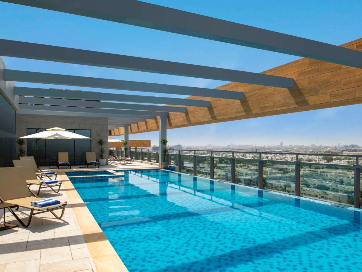 Swissotel Living Dschidda Exterior foto Rooftop pool