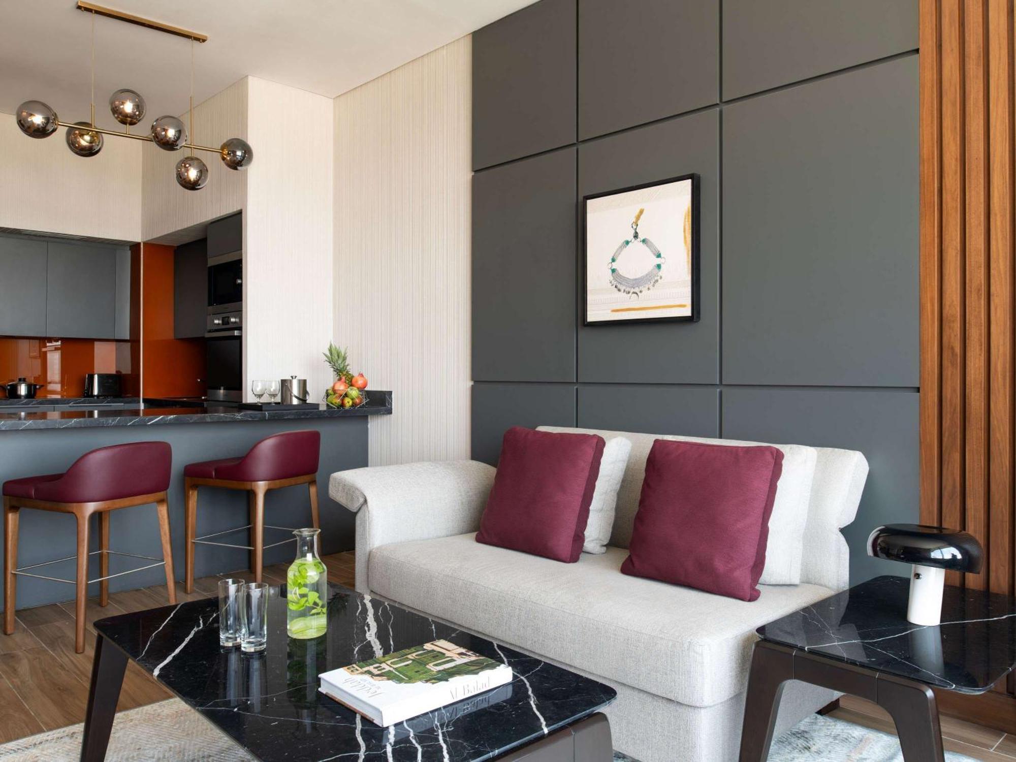 Swissotel Living Dschidda Exterior foto A living room in a serviced apartment in London